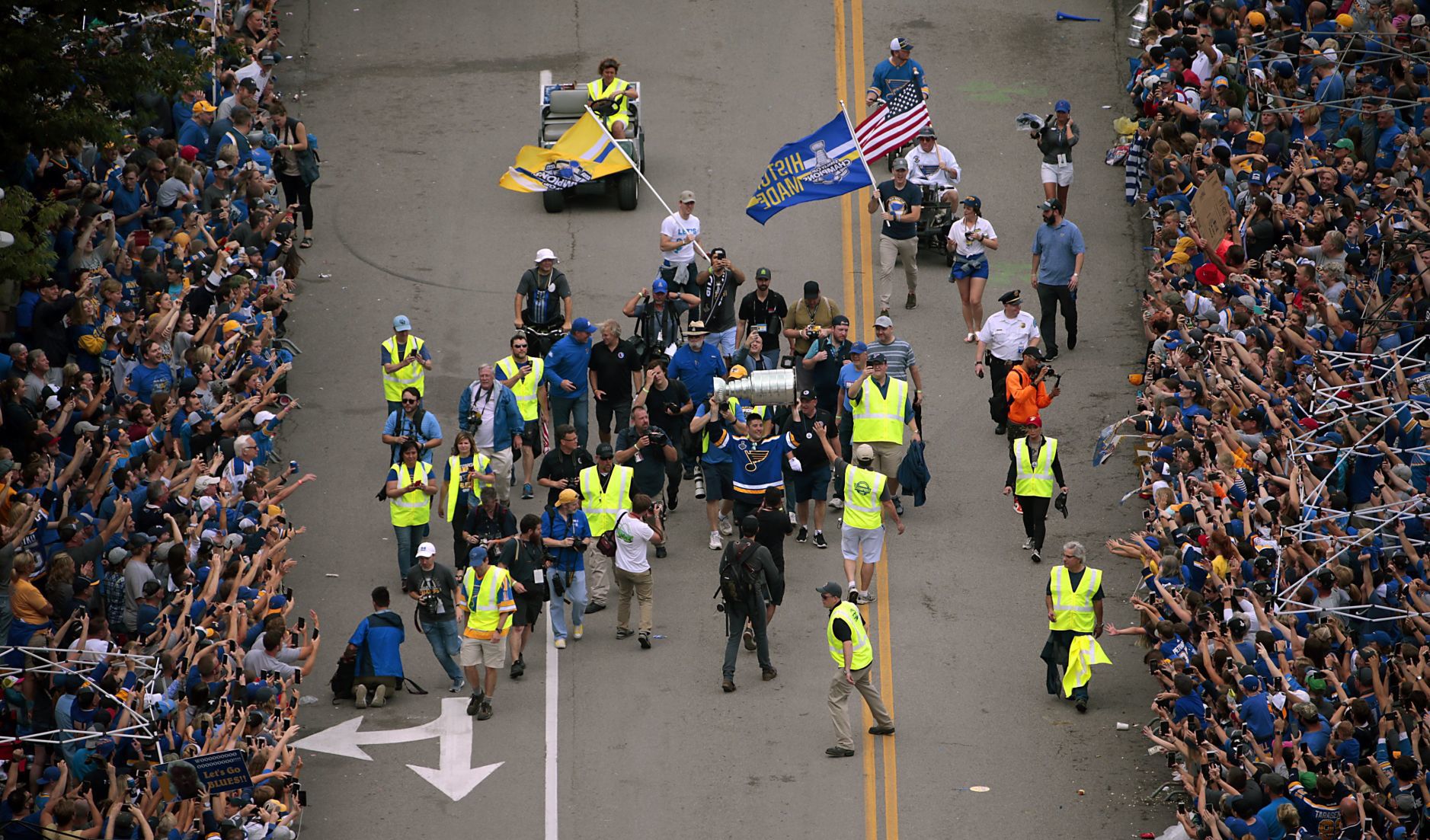 Blues fans parade like champions as St. Louis Blues capture first Stanley Cup